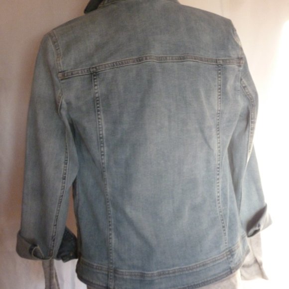 Always-in-style Classic Denim Wash Jacket Stretch - Picture 3 of 8
